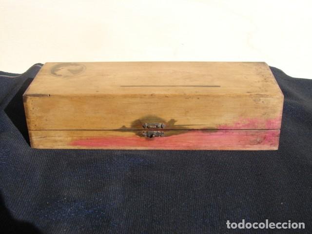 Escriban&iacute;a: ANTIGUA CAJA DE 9 TINTEROS DE TINTA CHINA FIX - Foto 4
