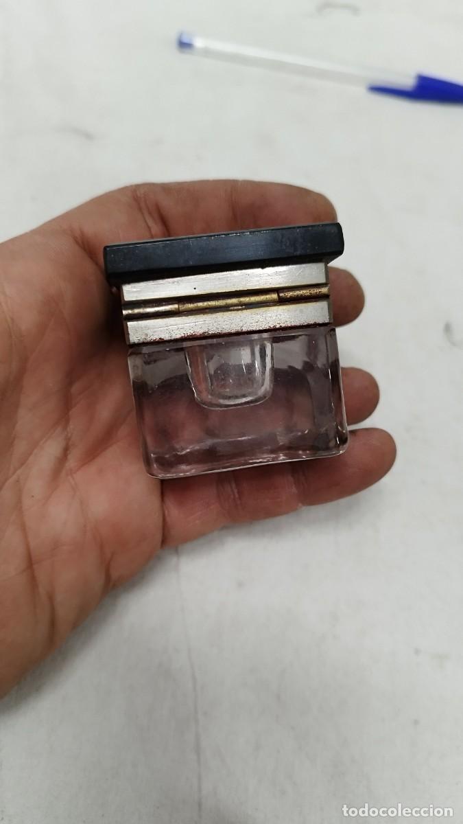 Escriban&iacute;a: Antiguo tintero de cristal,con su tapa - Foto 6