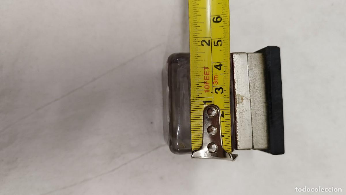 Escriban&iacute;a: Antiguo tintero de cristal,con su tapa - Foto 9