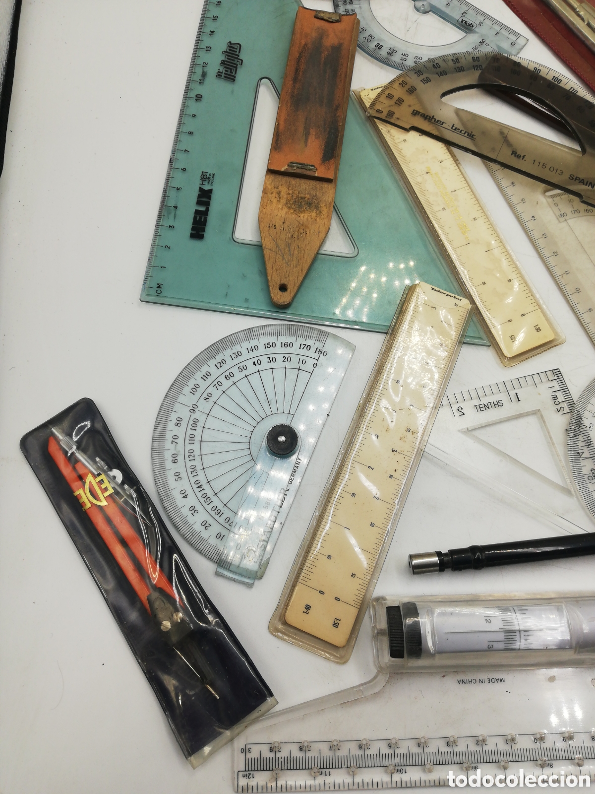 Escriban&iacute;a: Gran Lote de mas de 30 piezas de delineante. - Foto 2
