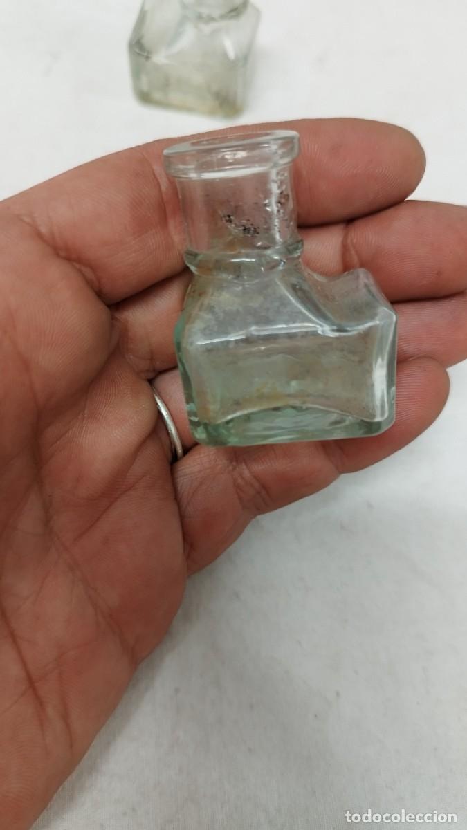Escriban&iacute;a: Conjunto de tres antiguos tinteros de cristal - Foto 4