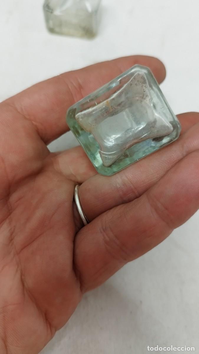 Escriban&iacute;a: Conjunto de tres antiguos tinteros de cristal - Foto 5