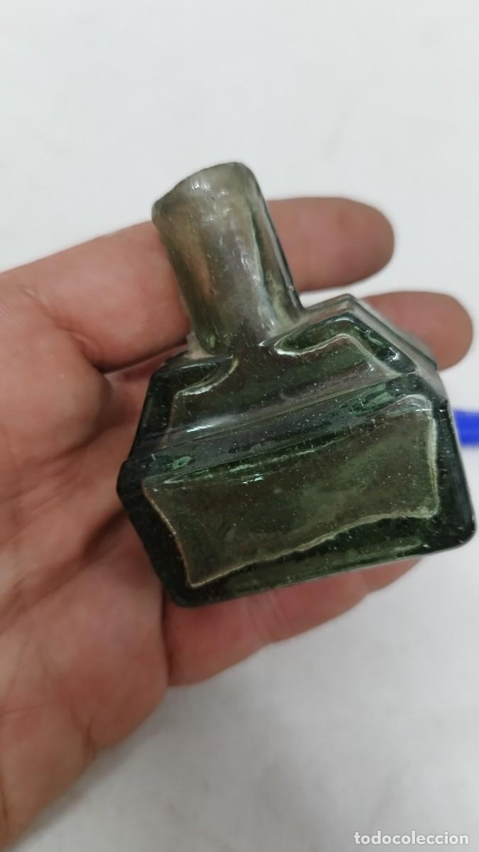 Escriban&iacute;a: Antiguo tintero de cristal - Foto 4