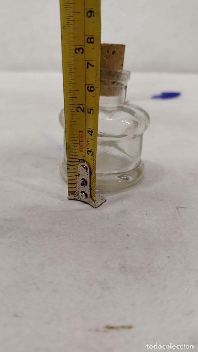 Escriban&iacute;a: Antiguo tintero de cristal - Foto 8