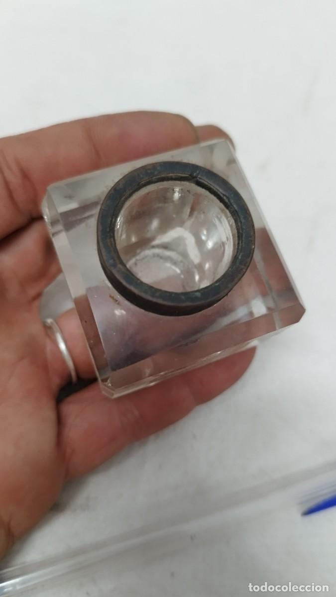 Escriban&iacute;a: Antiguo tintero de cristal - Foto 3