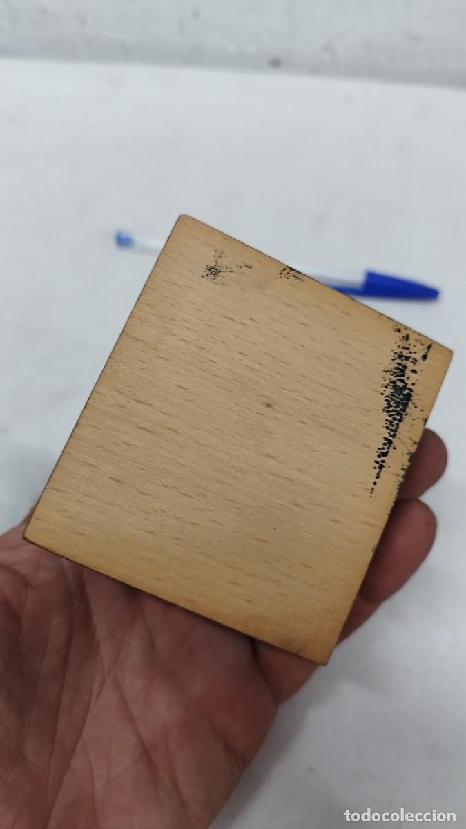 Escriban&iacute;a: Antiguo tintero de madera y cer&aacute;mica - Foto 6
