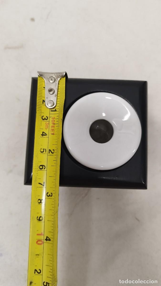 Escriban&iacute;a: Antiguo tintero de madera y cer&aacute;mica - Foto 7