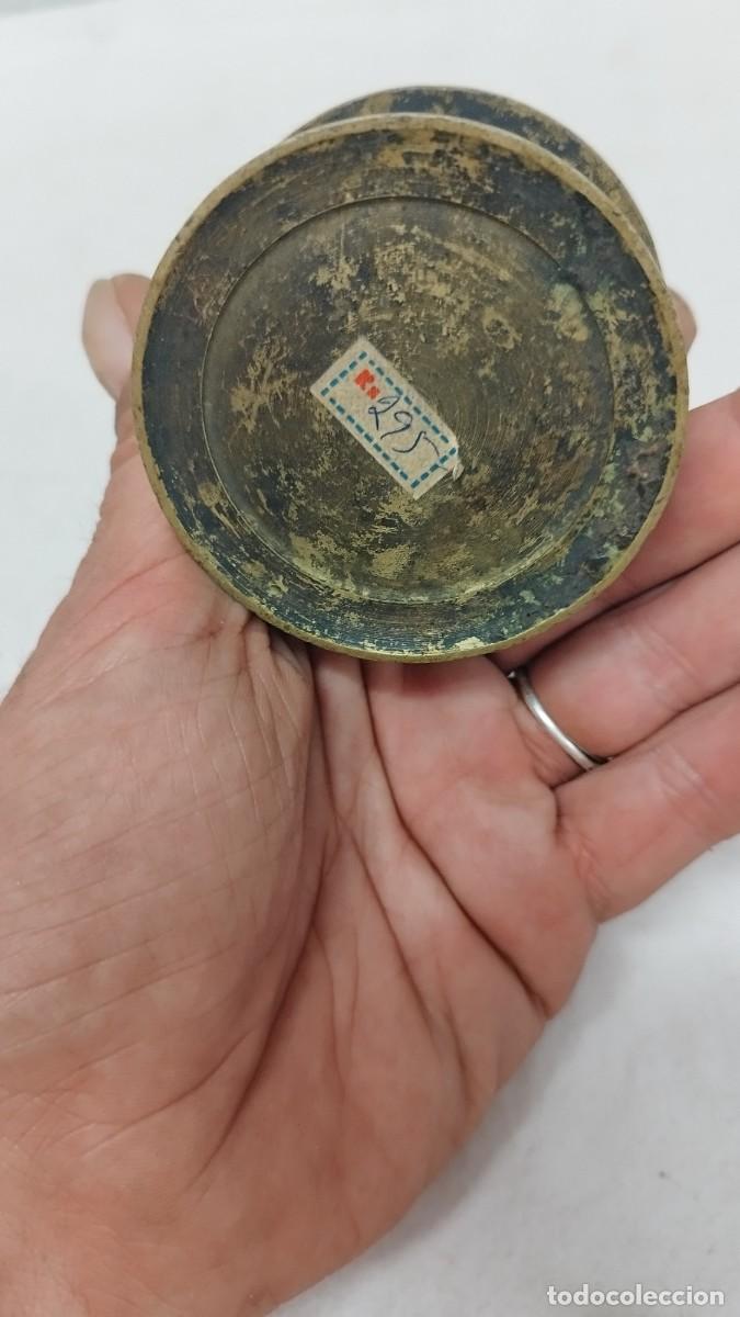 Escriban&iacute;a: Antiguo tintero de Lat&oacute;n - Bronce - Foto 3