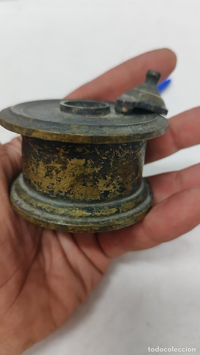 Escriban&iacute;a: Antiguo tintero de Lat&oacute;n - Bronce - Foto 5