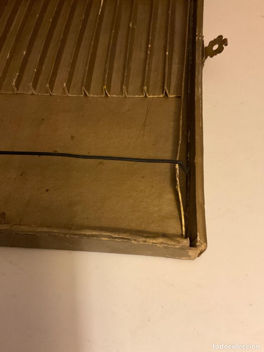 Escriban&iacute;a: CAJA DE L&Aacute;PICES ANTINIA ORO 979 VAC&Iacute;A - Foto 9