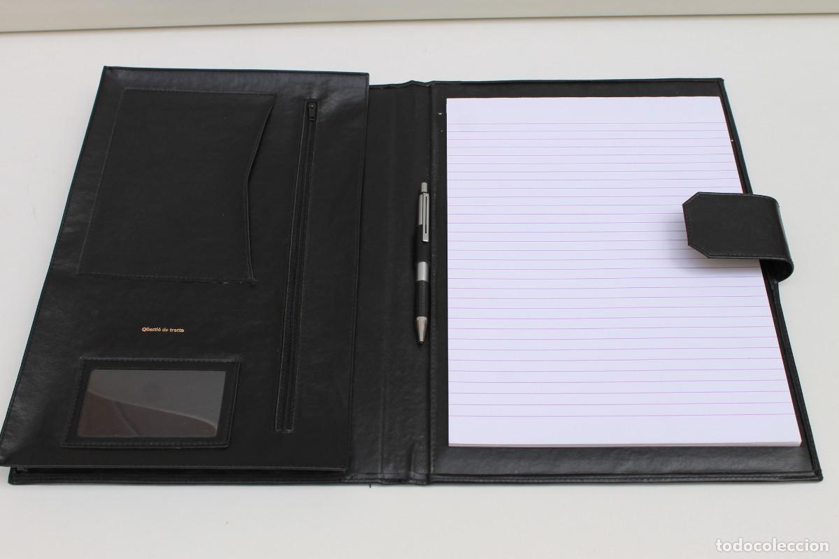 Escriban&iacute;a: CARPETA PORTA DOCUMENTOS, DE LA CAIXA DE SABADELL. - Foto 1