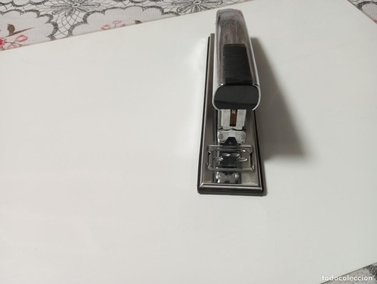 Escriban&iacute;a: Grapadora Petrus 2002 - Foto 2