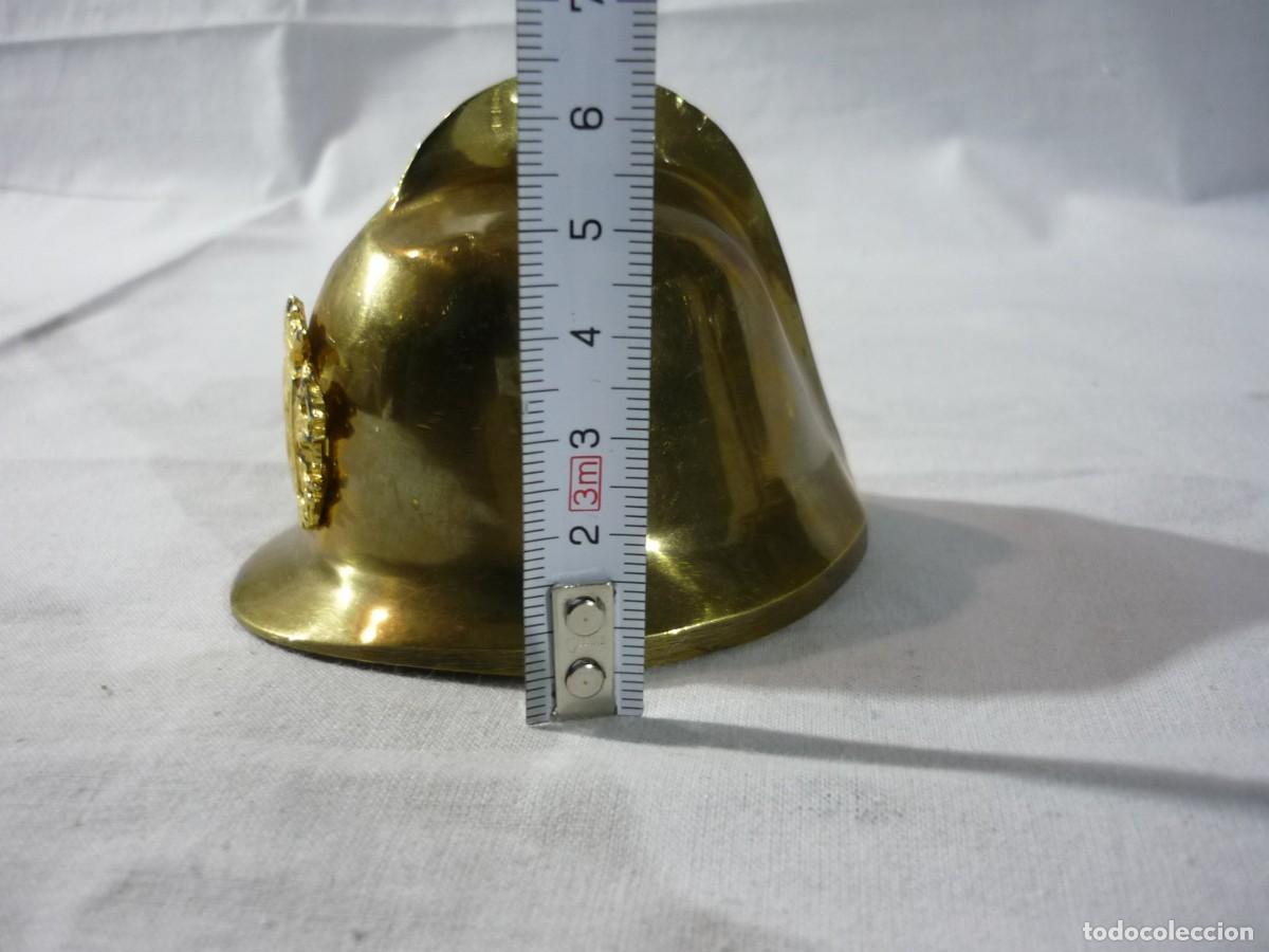 Escriban&iacute;a: Pisapapeles en forma de casco de bomberos de Madrid, en bronce - Foto 10