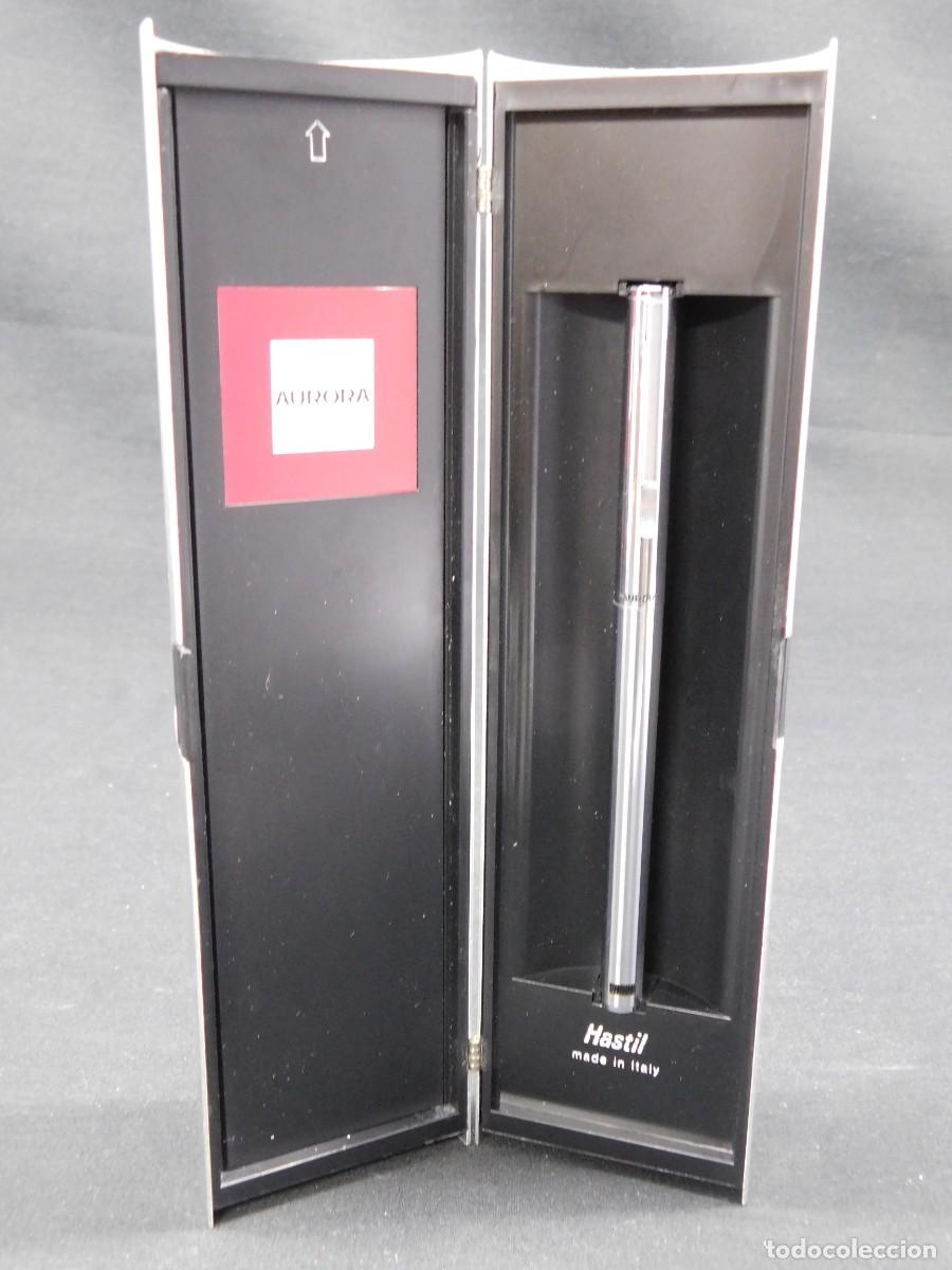 Escriban&iacute;a: PLUMA HASTIL AURORA CON ESTUCHE - Foto 1