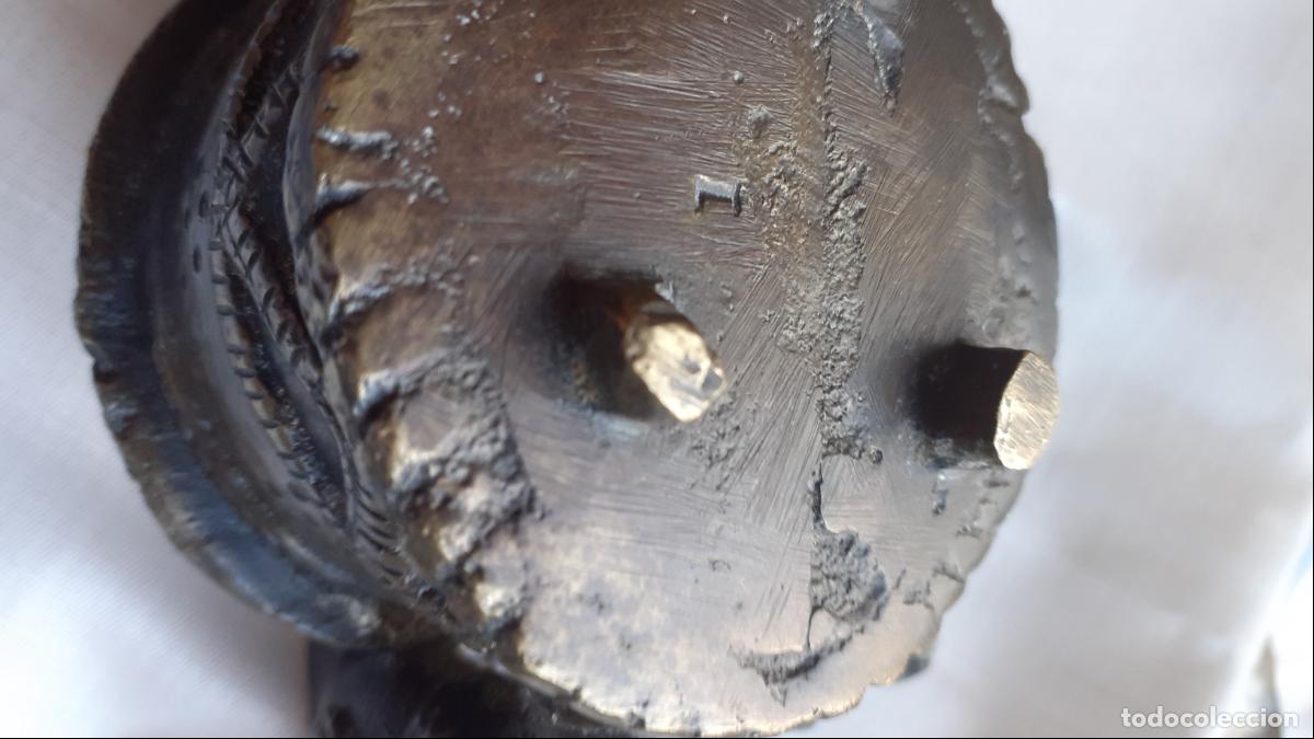 Escriban&iacute;a: Tintero de broce antiguo - Foto 5