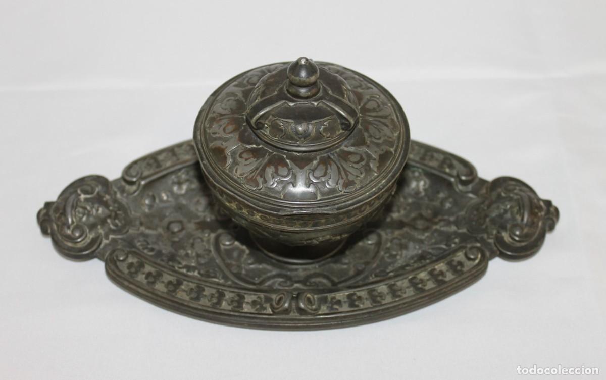 Escriban&iacute;a: Tintero de estilo Rococ&oacute; en metal plateado del siglo XIX - Foto 1