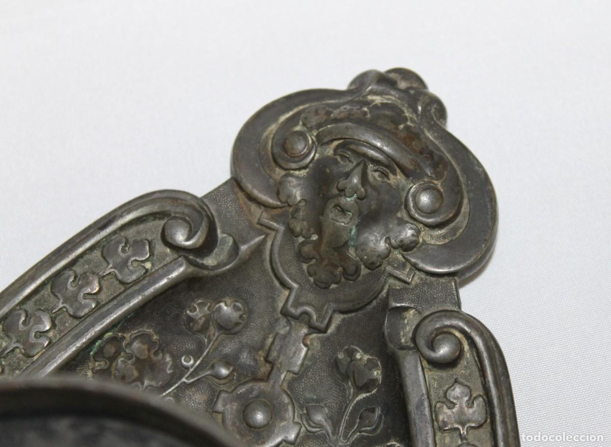 Escriban&iacute;a: Tintero de estilo Rococ&oacute; en metal plateado del siglo XIX - Foto 5