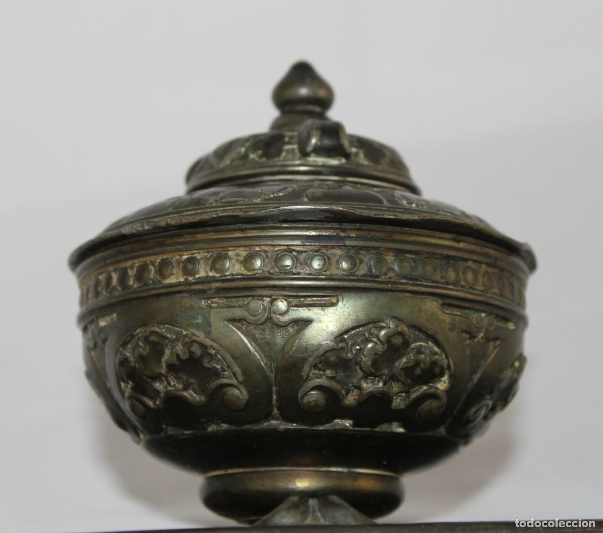 Escriban&iacute;a: Tintero de estilo Rococ&oacute; en metal plateado del siglo XIX - Foto 13