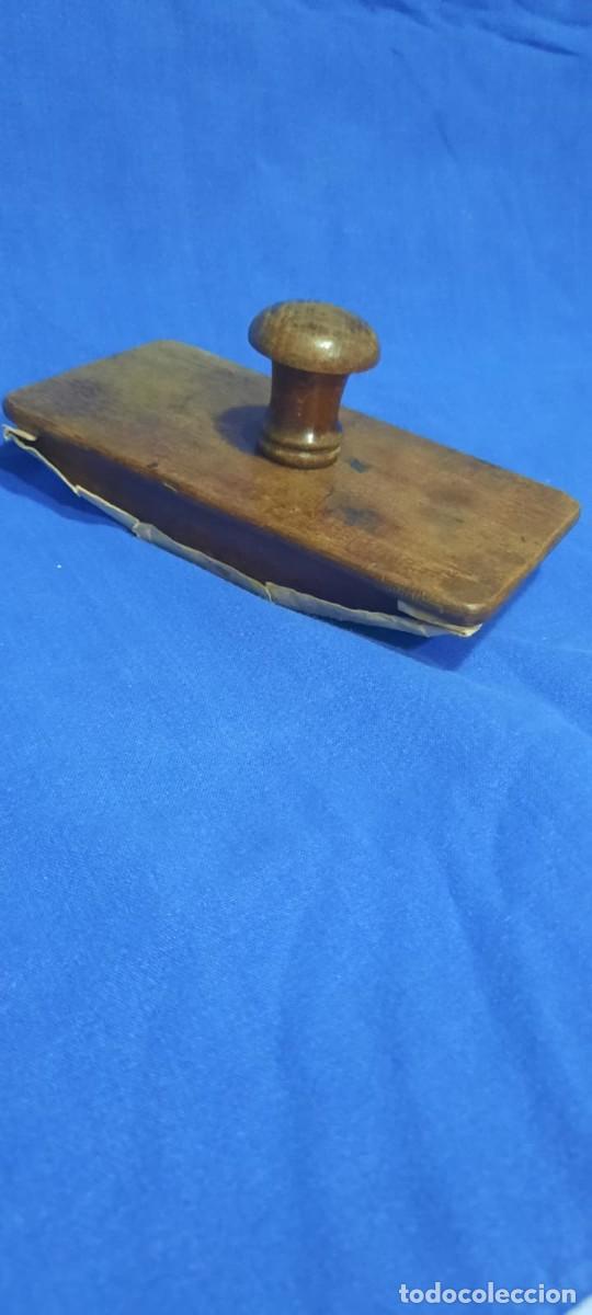 Escriban&iacute;a: ANTIGUO SECANTE DE MADERA - Foto 1