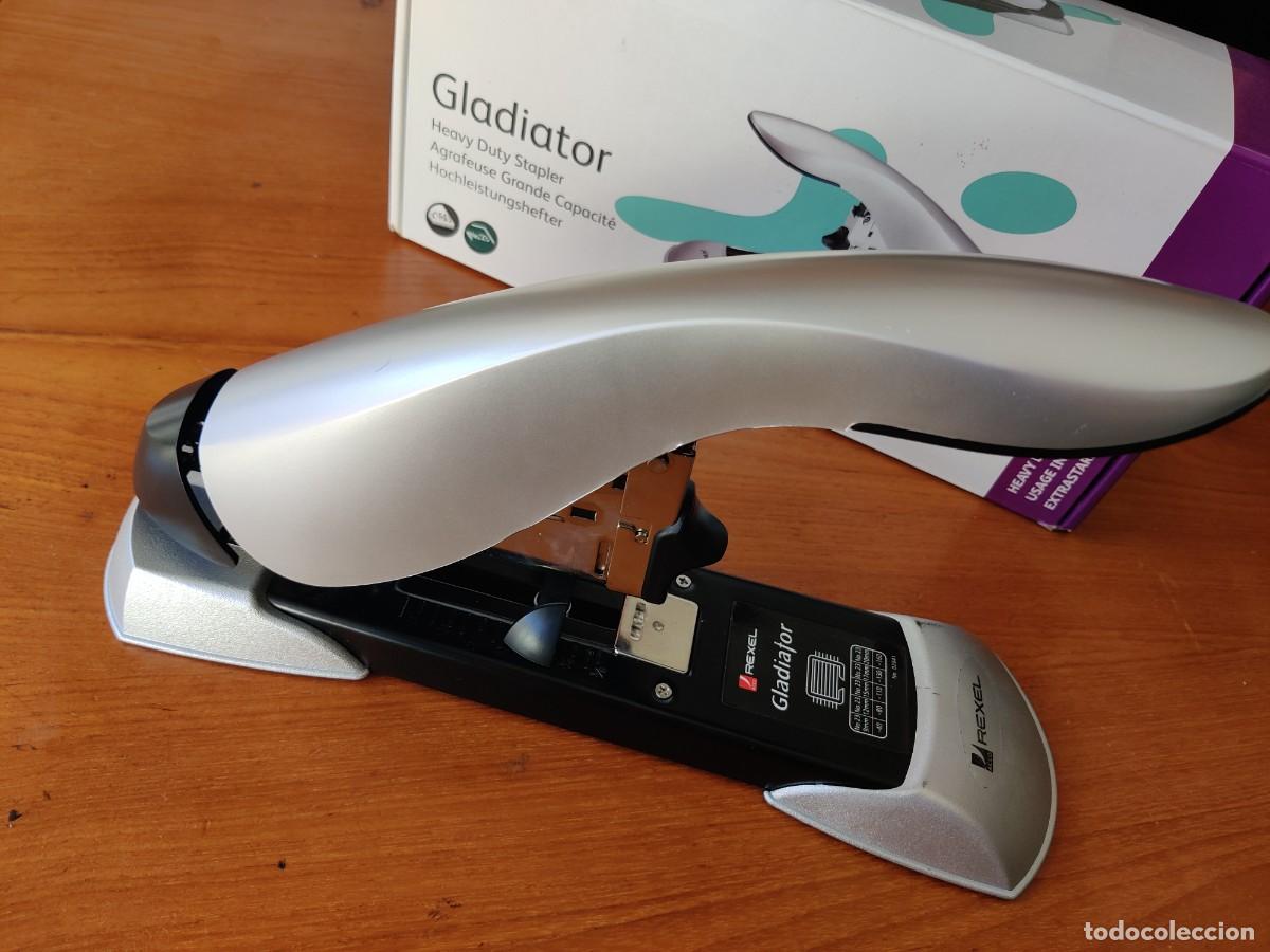 Escriban&iacute;a: Grapadora Gladiator Rexel, para 160 hojas - Foto 1