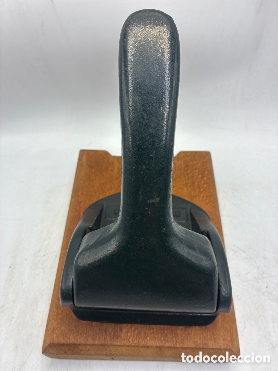 Escriban&iacute;a: Antiguo Taladro Papel base madera SOENNECKEN 45. - Foto 2