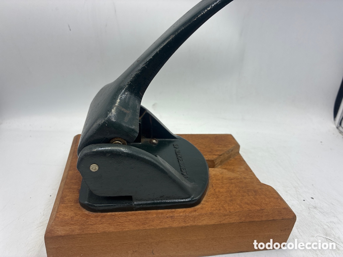 Escriban&iacute;a: Antiguo Taladro Papel base madera SOENNECKEN 45. - Foto 3