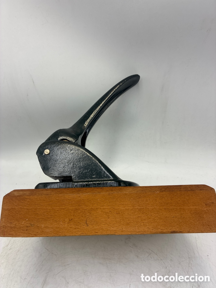 Escriban&iacute;a: Antiguo Taladro Papel base madera SOENNECKEN 45. - Foto 5