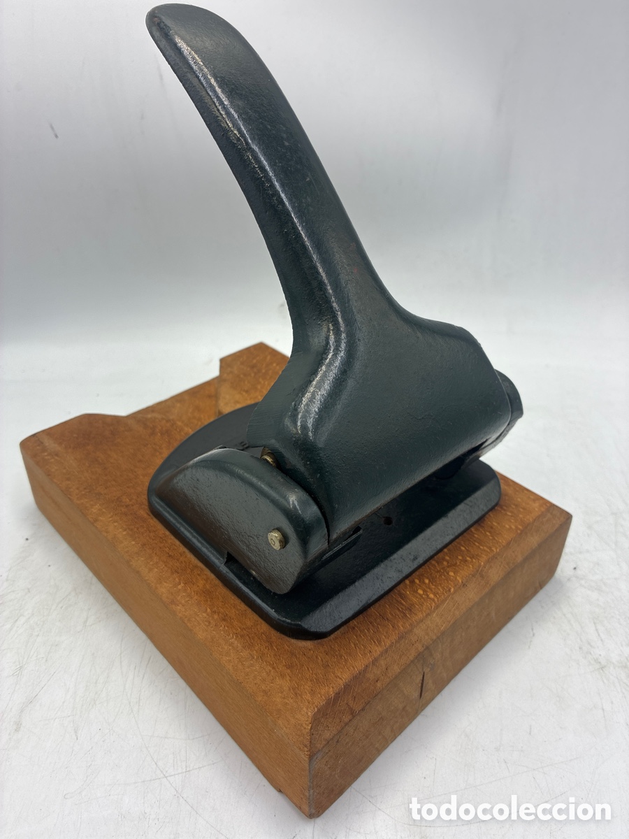 Escriban&iacute;a: Antiguo Taladro Papel base madera SOENNECKEN 45. - Foto 1