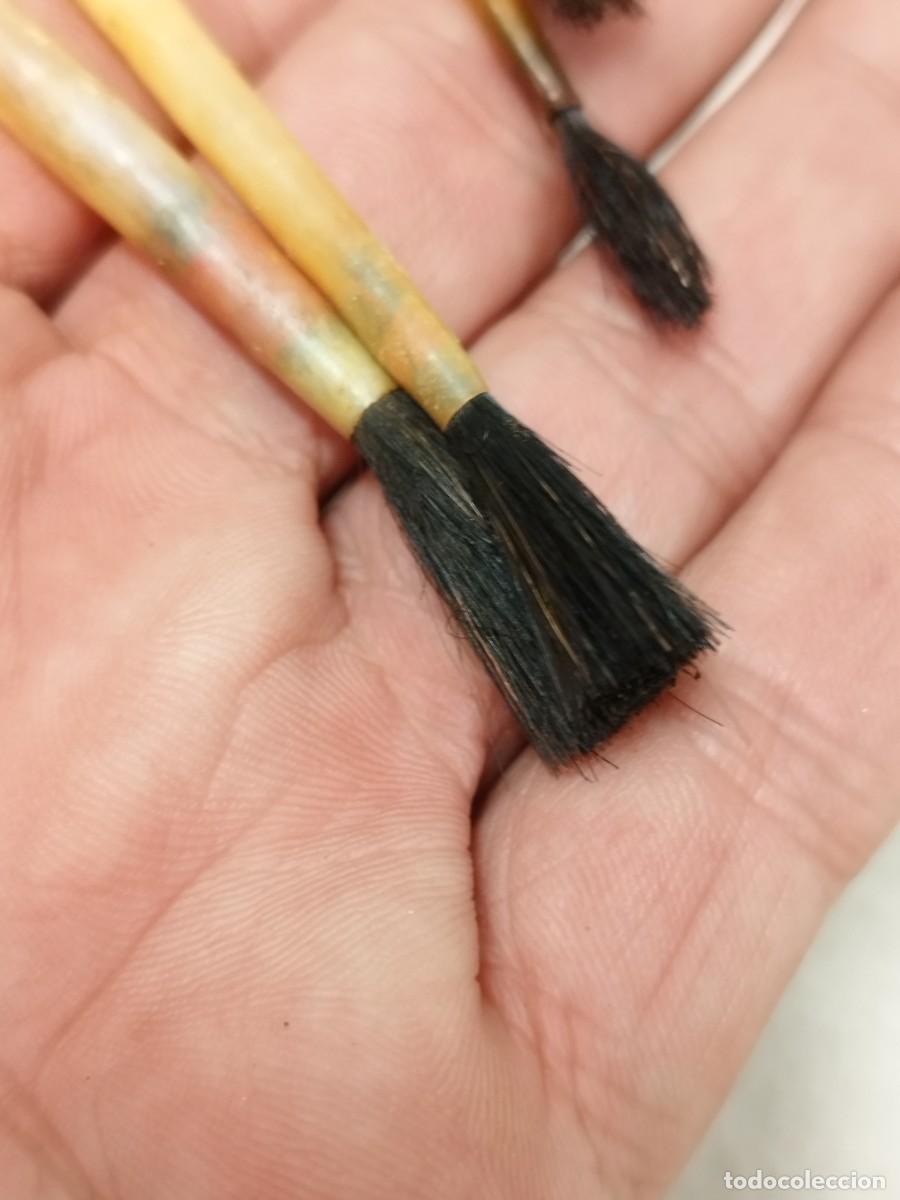Escriban&iacute;a: 5 antiguos pinceles sin mango. - Foto 3