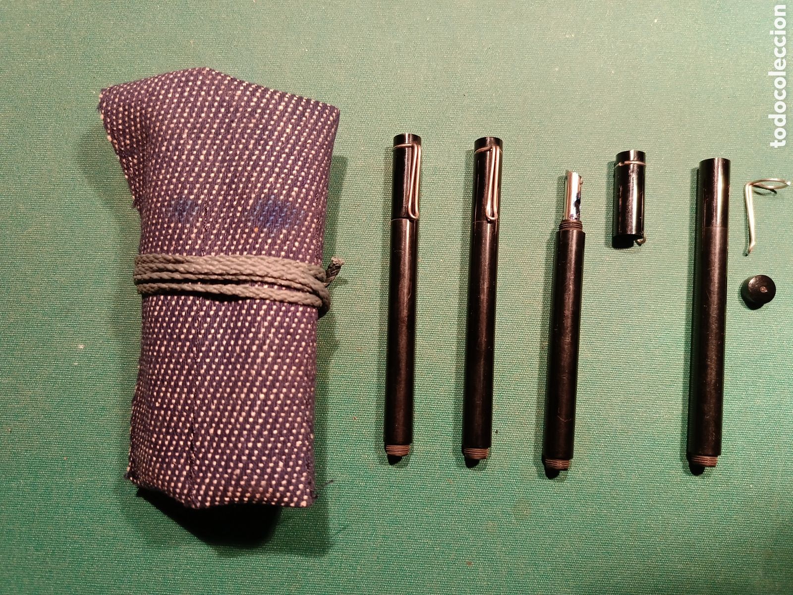 Escriban&iacute;a: CUATRO GRAPHOS PELICAM Y UN ESTUCHE ROTRING DE TELA - Foto 2
