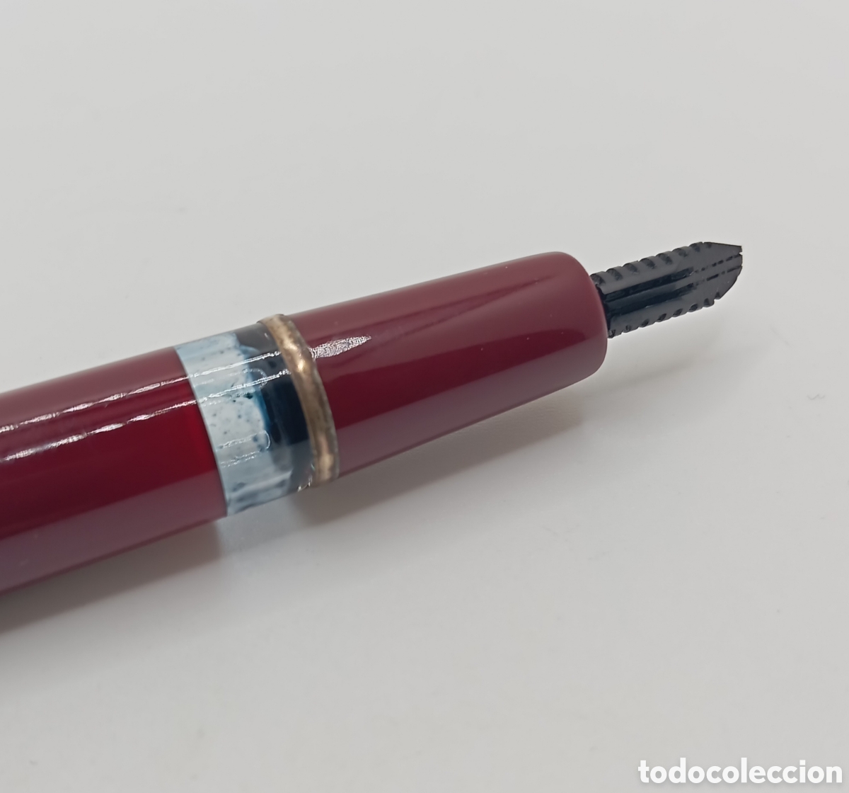 Escriban&iacute;a: Cuerpo pluma Montblanc 252 - Foto 4