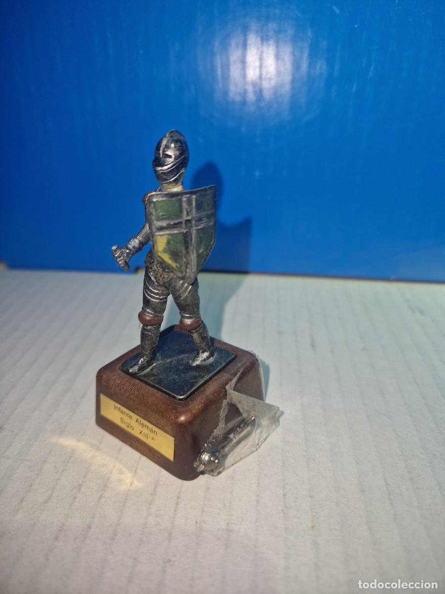 Escriban&iacute;a: SACAPUNTAS DE METAL DE AVC - Foto 1