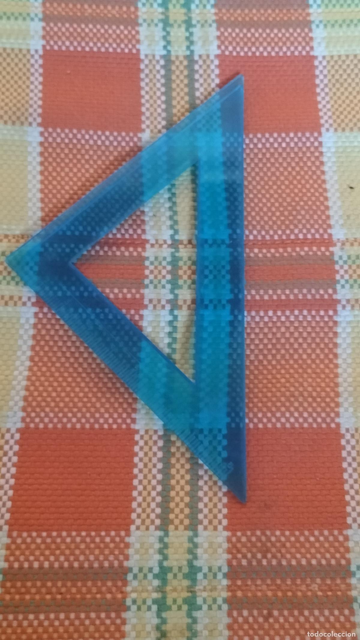 Escriban&iacute;a: ANTIHUA ESCUADRA DE PLASTICO - Foto 1