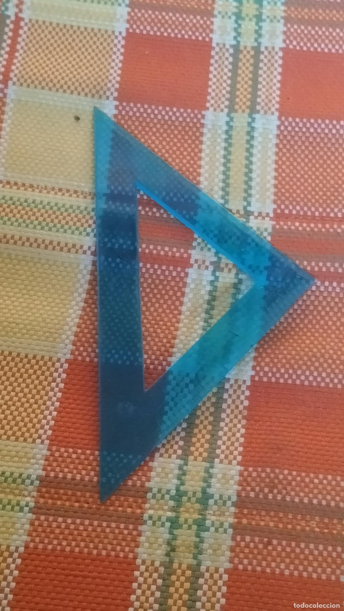 Escriban&iacute;a: ANTIGUA ESCUADRA DE PLASTICO - Foto 1