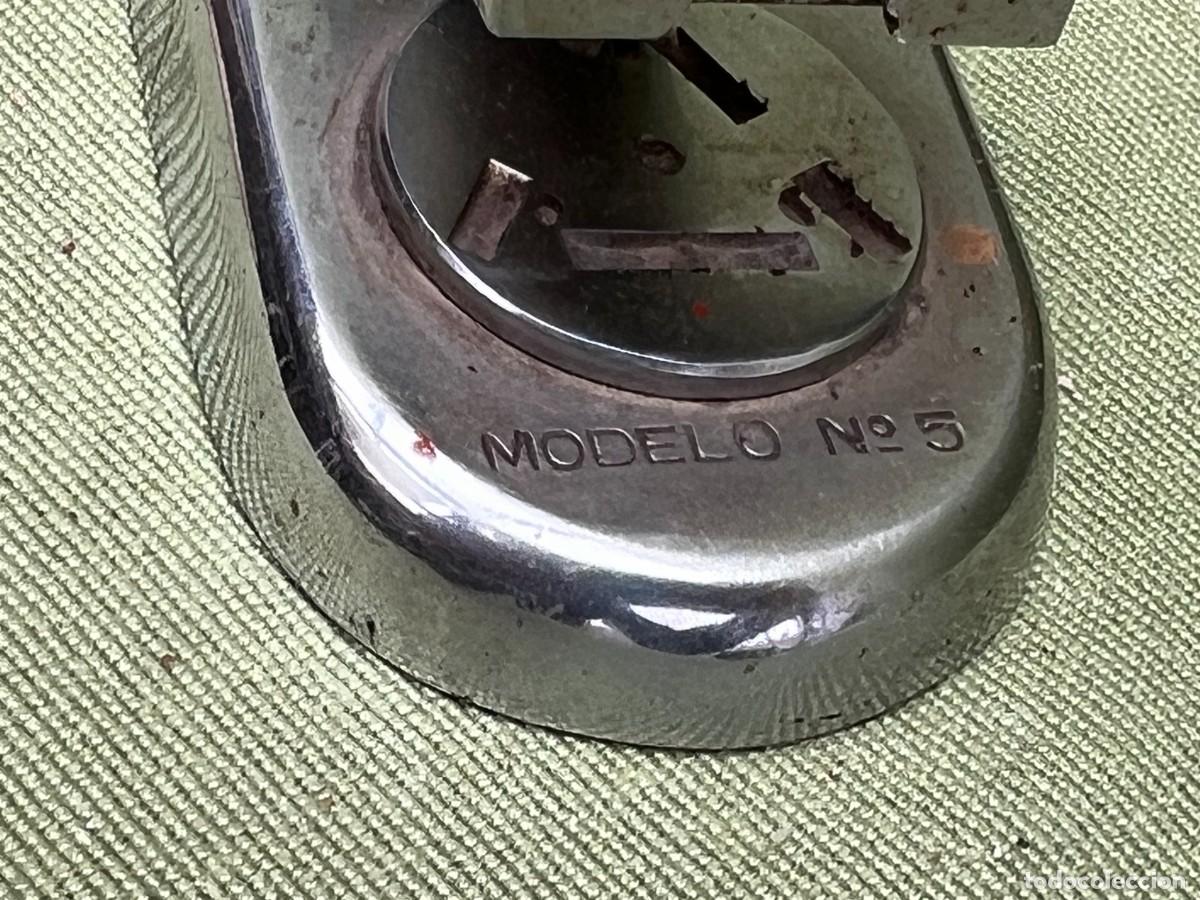 Escriban&iacute;a: Grapadora El Casco M-5 Vintage Acero Cromado - Foto 3