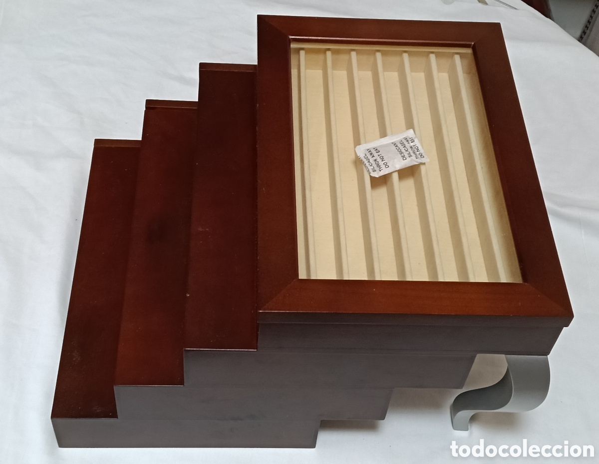 Escriban&iacute;a: Gran expositor con cristal - Foto 1