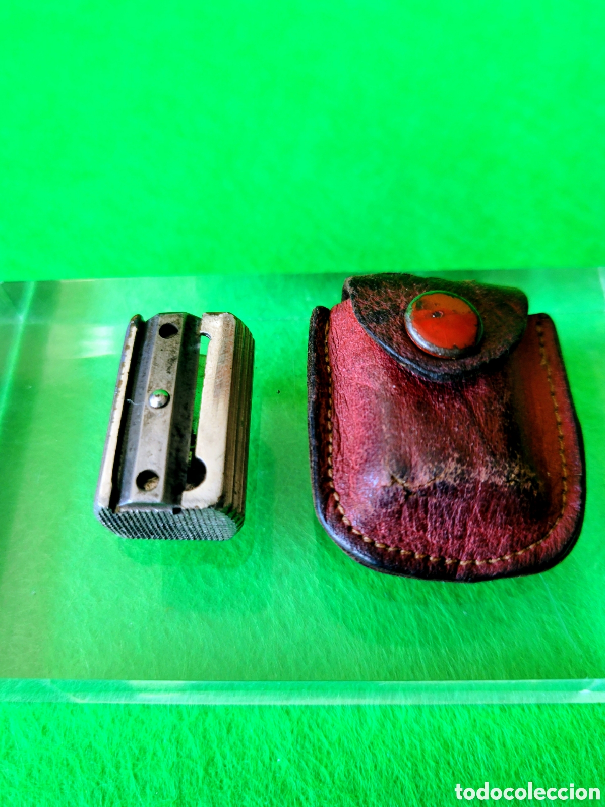 Escriban&iacute;a: ANTIGUO SACAPUNTAS EL CASC0 CON FUNDA - Foto 1