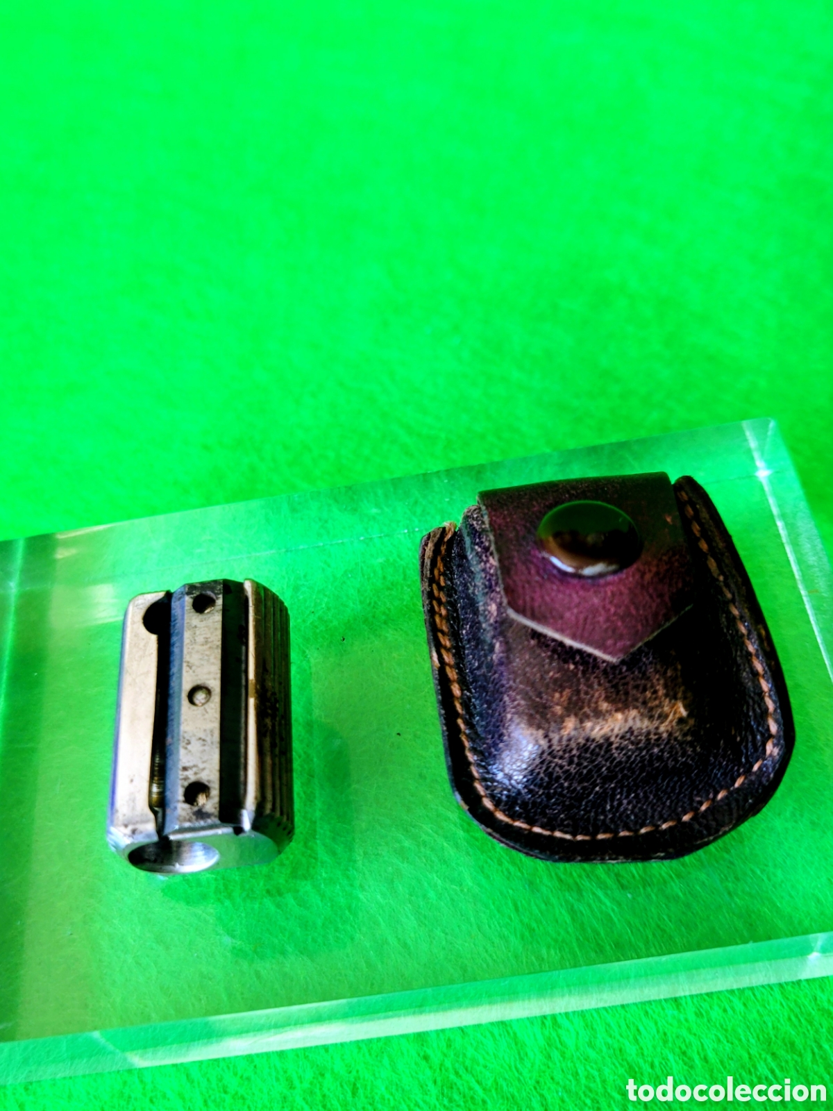 Escriban&iacute;a: ANTIGUO SACAPUNTAS EL CASCO CON FUNDA - Foto 1