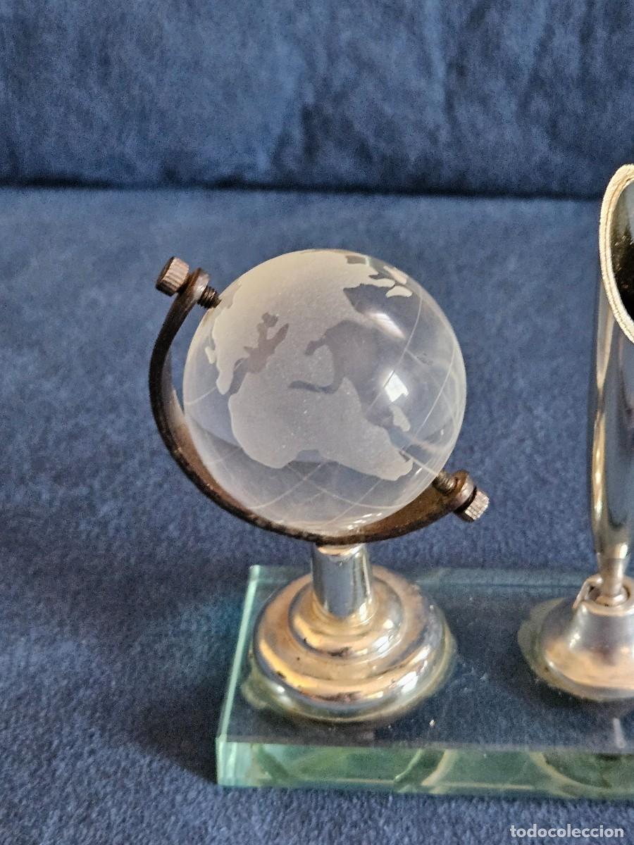 Escriban&iacute;a: Escriban&iacute;a Con Globo Terr&aacute;queo De Cristal Y Base De Pl&aacute;stico. - Foto 3