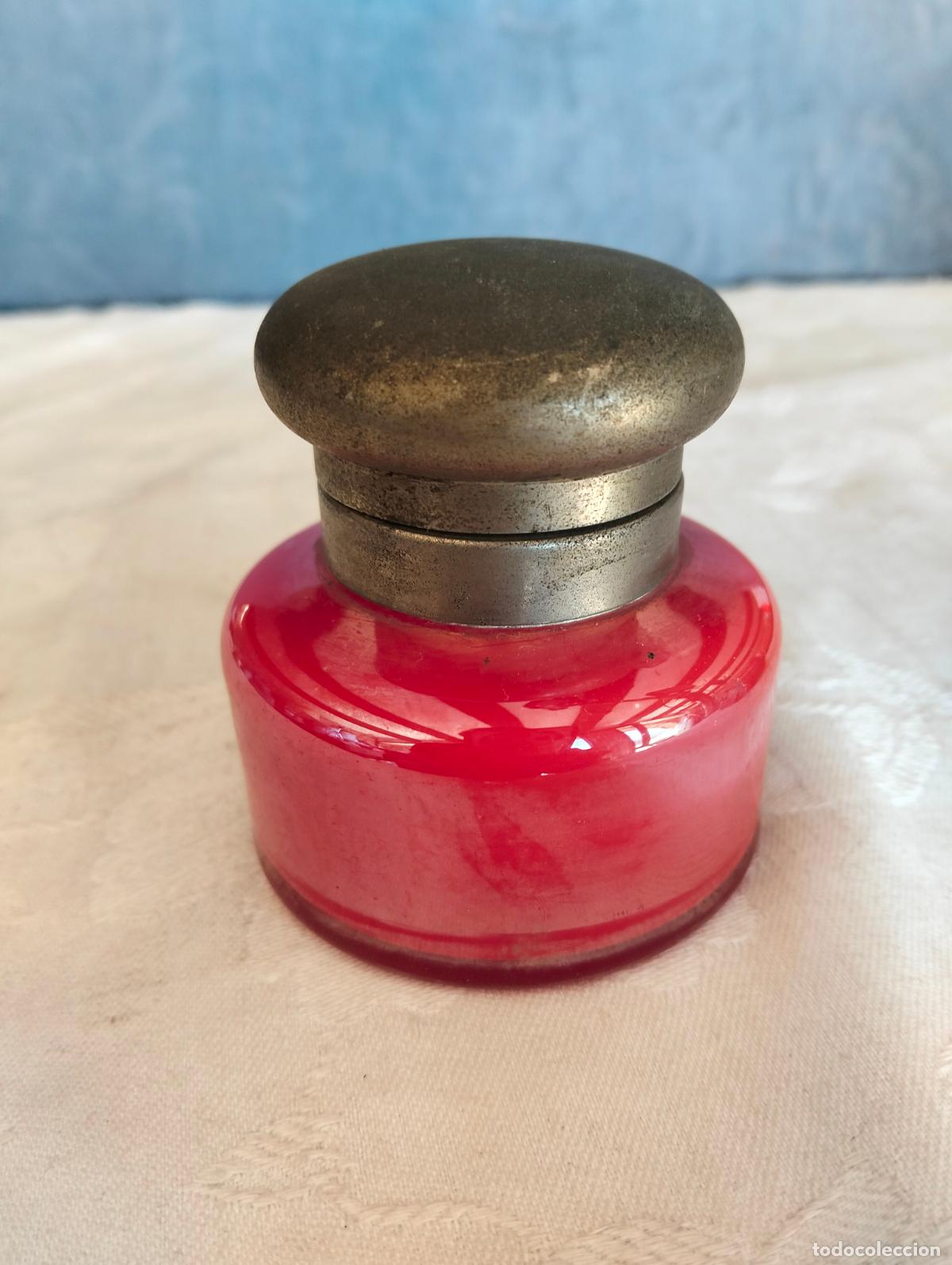 Schreibwaren: Tintero bote frasco de tinta antiguo cristal color rojo tapa de metal escriban&iacute;a a&ntilde;os 10-20