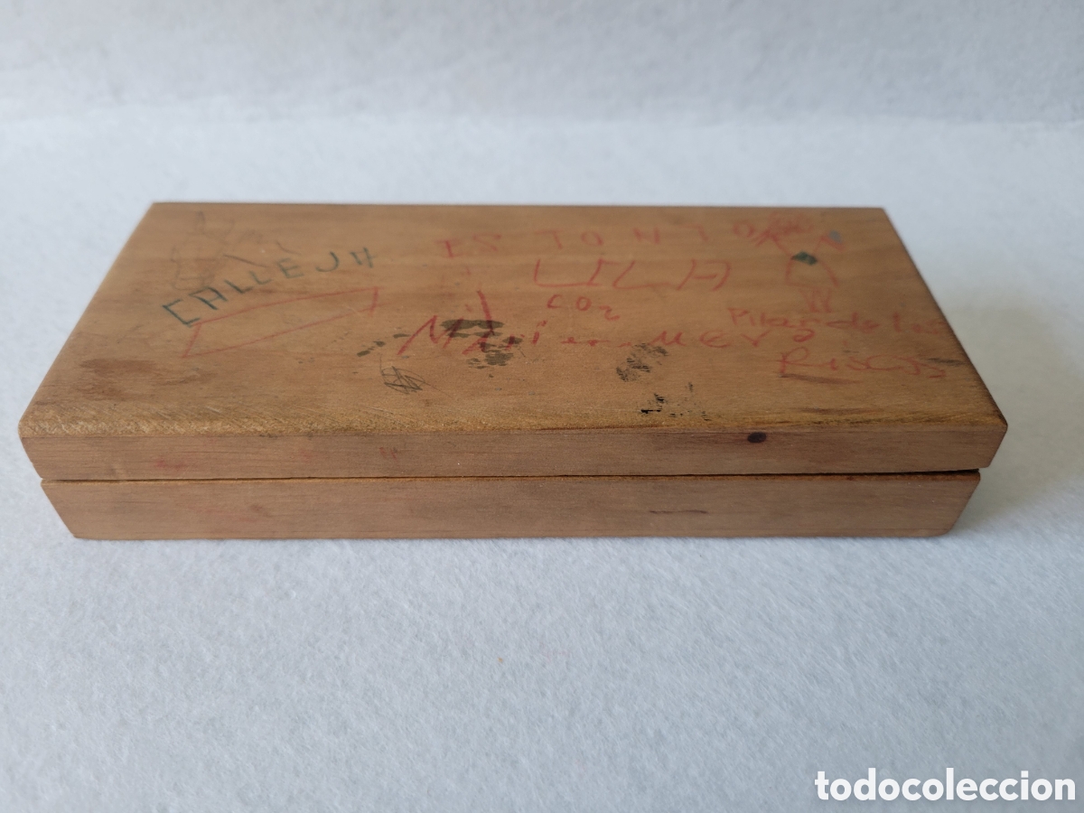 Escriban&iacute;a: ANTIGUO PLUMIE COLEGIAL