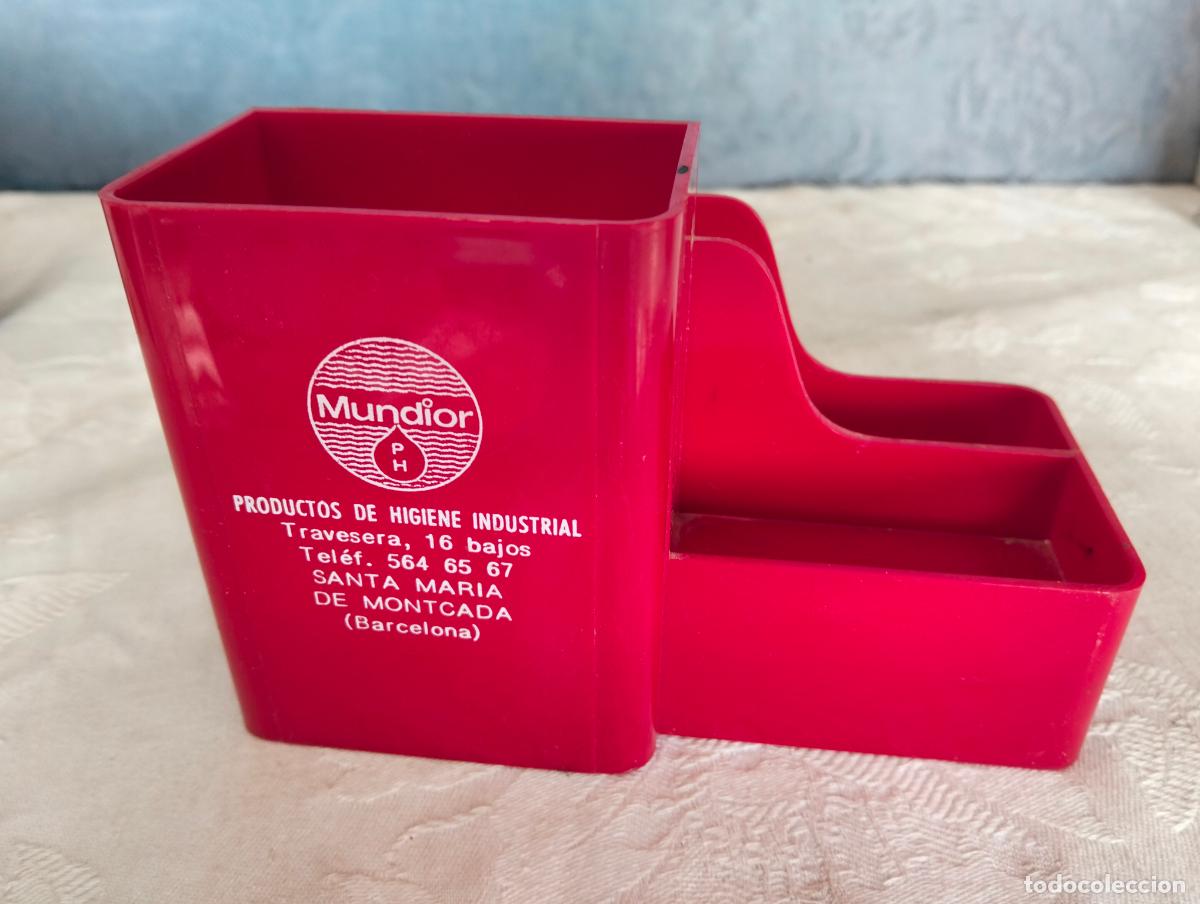 Escriban&iacute;a: Lapicero de plastico rojo marca Mundior productos de Higiene industrial Santa Maria Moncada a&ntilde;os 70