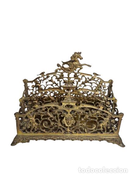 Escriban&iacute;a: Decorativo Posa cartas, Posa Sobres - Escriban&iacute;a de Bronce - con Caballo y Querubines - S. XIX