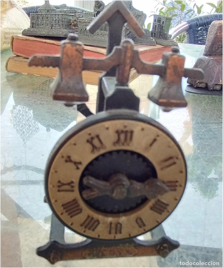 Escriban&iacute;a: ANTIGUO SACAPUNTAS PLAYME RELOJ REF. 963