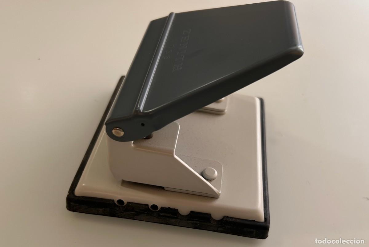 Escriban&iacute;a: Perforadora de papel Zenith 788 - Foto 3