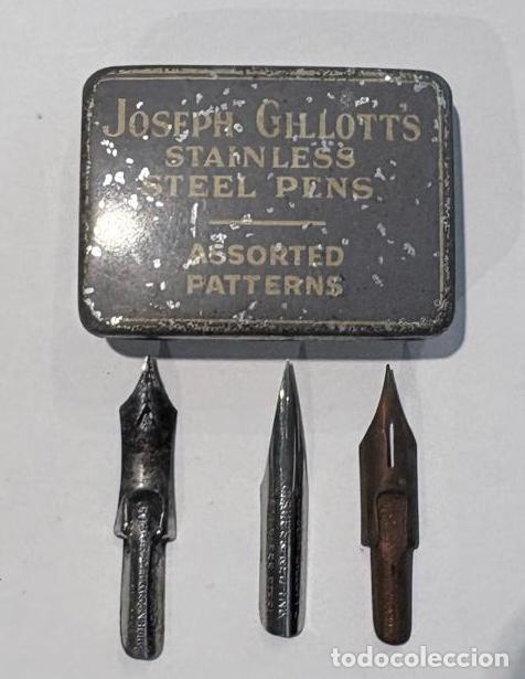 Escriban&iacute;a: CAJA DE PLUMILLAS JOSEPH GILLOTT&rsquo;S &ldquo;STAINLESS STEEL PENS&rdquo;, INGLATERRA, S. XX