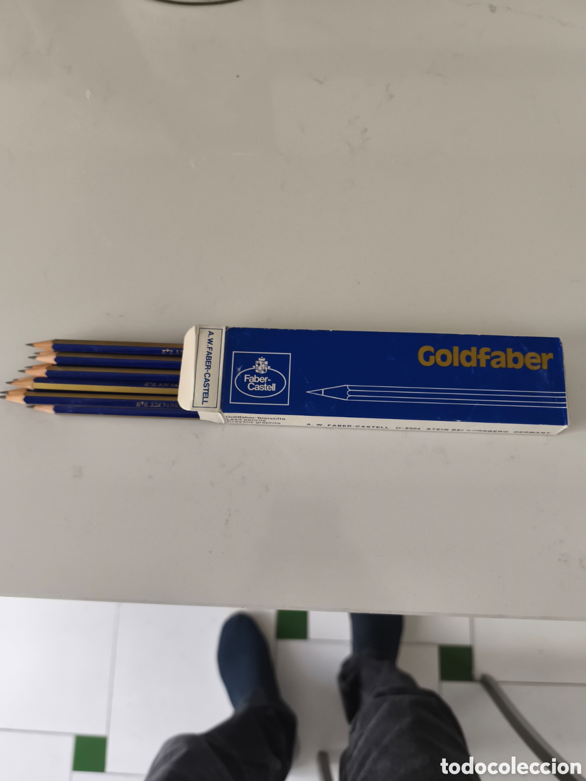 Escriban&iacute;a: Antigua caja llena de l&aacute;pices Faber castell en perfecto estado