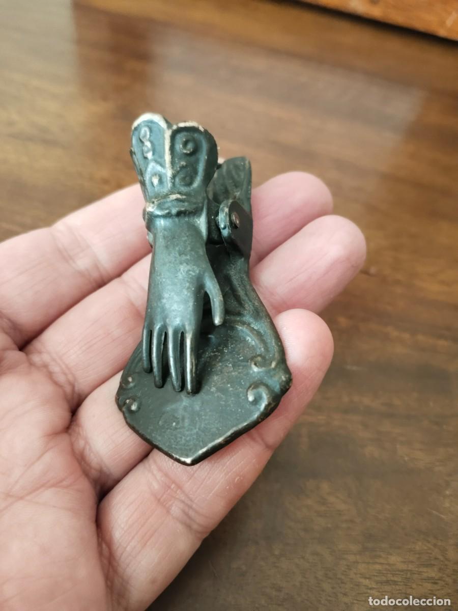 Escriban&iacute;a: Sujetapapeles mano. Peque&ntilde;o, 7 cm. - Foto 6