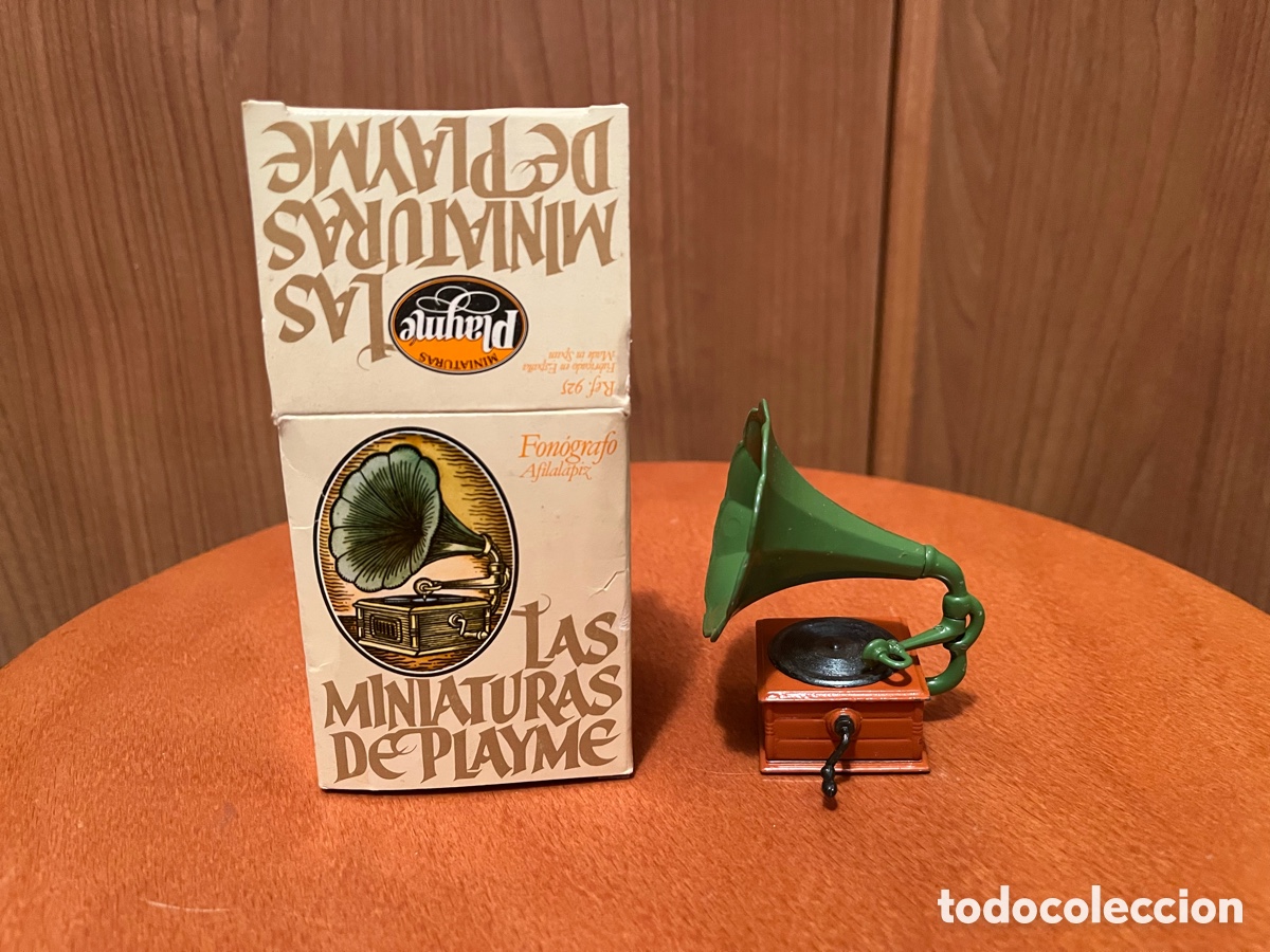 Escriban&iacute;a: Sacapuntas / Afilal&aacute;piz LAS MINIATURAS DE PLAYME. FON&Oacute;GRAFO / GRAM&Oacute;FONO. Edici&oacute;n a color. Ref. 925