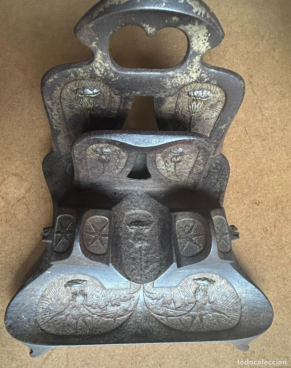 Escriban&iacute;a: ESCRIBAN&Iacute;A METAL MUY ANTIGUA, MEDIDAS 24CM X 20CM X 16 CM